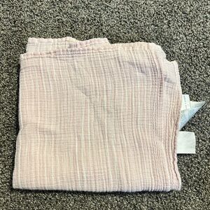 Aden + Anais Swaddle